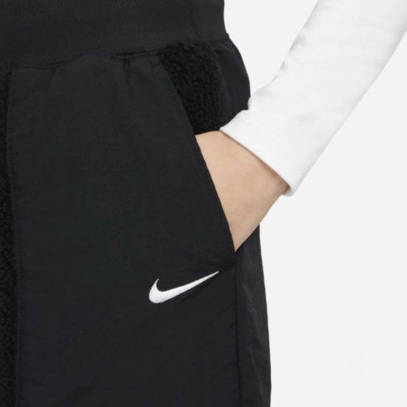 Nike Sportswear Essential Women's Woven High-Waisted Curve Pants, Black XXL - Picture 3 of 4